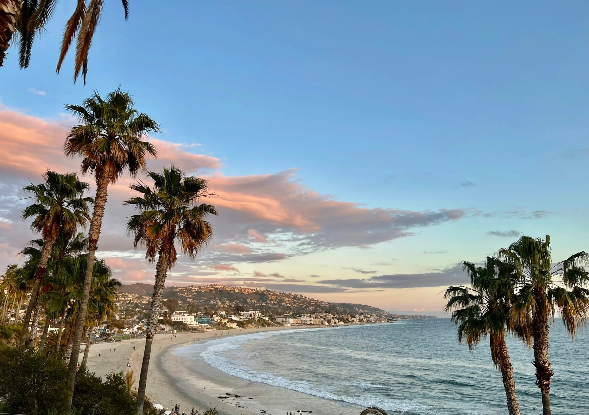 Window tinting in Laguna Beach, CA - mobile ceramic auto tint near Main Beach and Top of the World