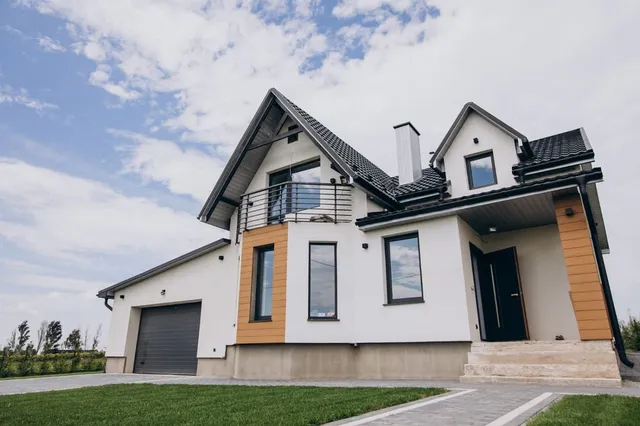 San Diego home retrofit with Title 24 compliant residential window film