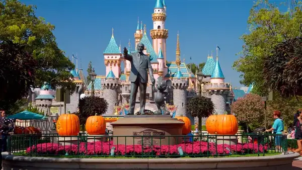 Window tinting in Anaheim - mobile ceramic auto tint near Disneyland and Anaheim Hills