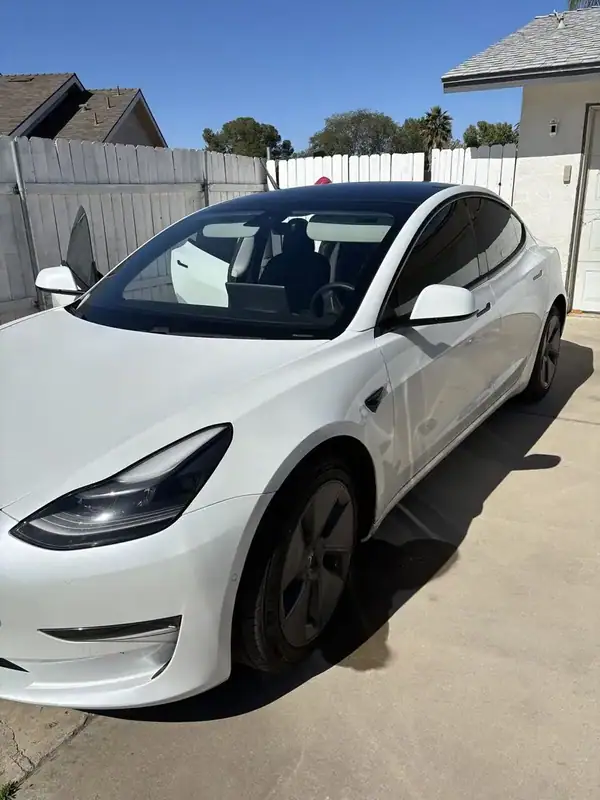 Pearl White 2021 Tesla Model 3 with full ceramic window tint installed by BestAutoTechs mobile window tinting in Ramona, CA